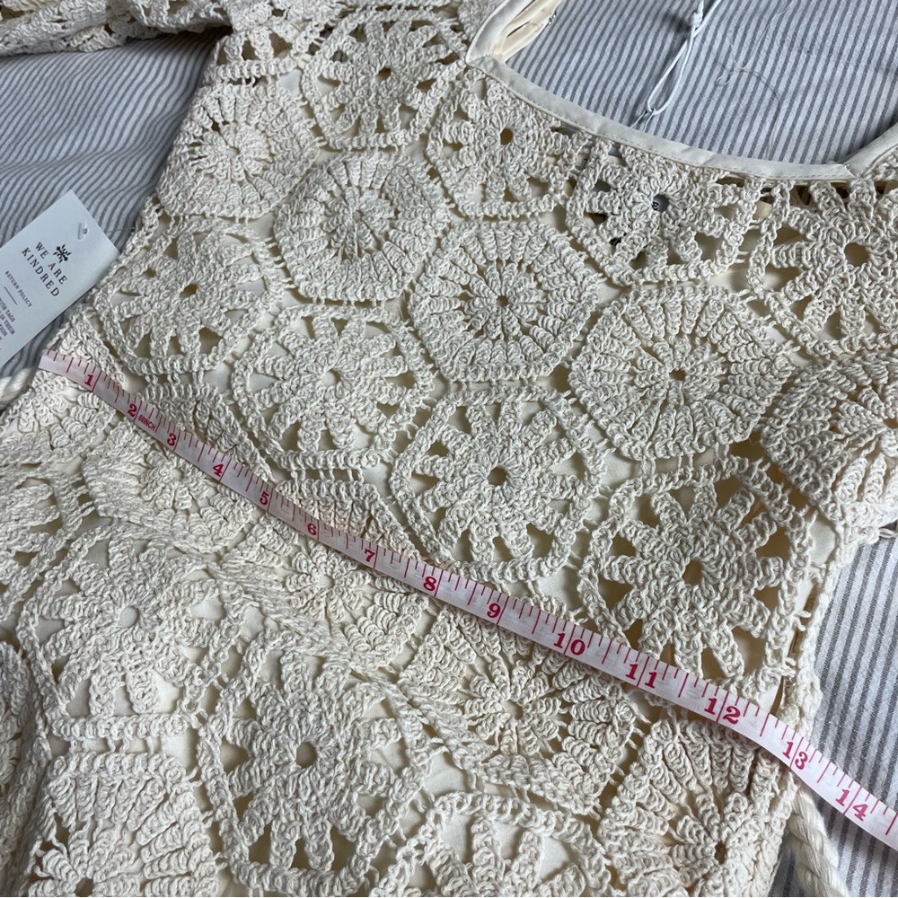 Q13/14 WE ARE KINDRED Luna Crochet Midi Dress - Picture 14 of 16